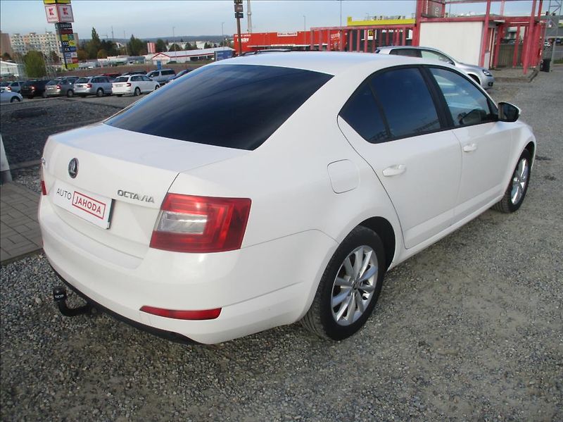 Škoda Octavia 1,6 TDI, DSG,klima,serv.kniha, - fotka 5 z 33