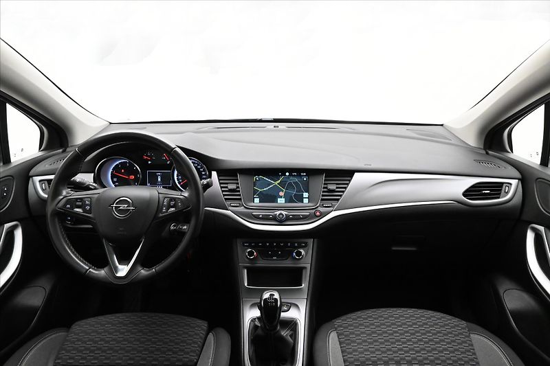 Opel Astra 1,5 CDTi 90 kW Park. Kamera Zá - fotka 15 z 29