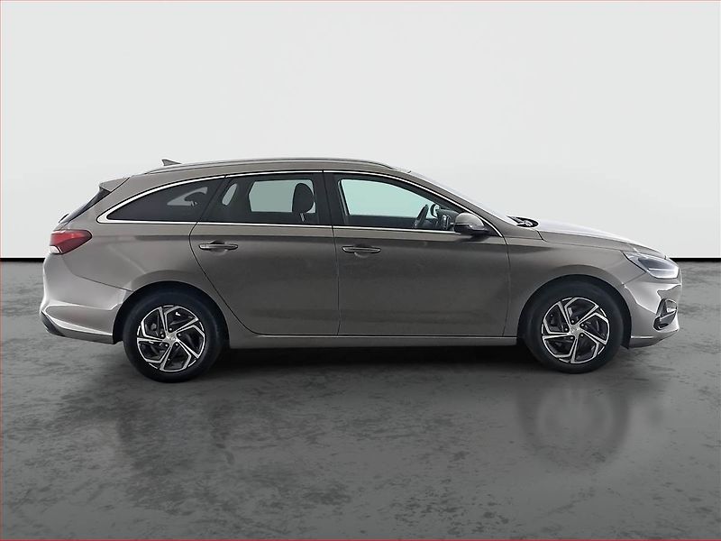 Hyundai i30 (2023) Smart 1.0 T-GDI - fotka 6 z 20