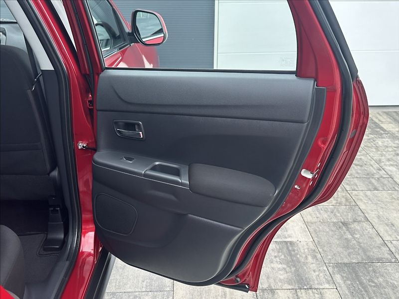Mitsubishi ASX 2,0 150PS  Intro Edition - fotka 21 z 51