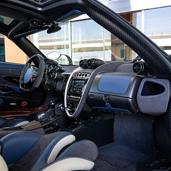Pagani Huayra (2018) Limitovaná série BC s V12 - fotka 15 z 19