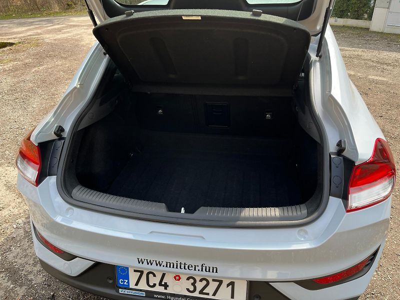 Hyundai i30 (2018) 1.4 T-GDI Premium Style - chip - fotka 5 z 19