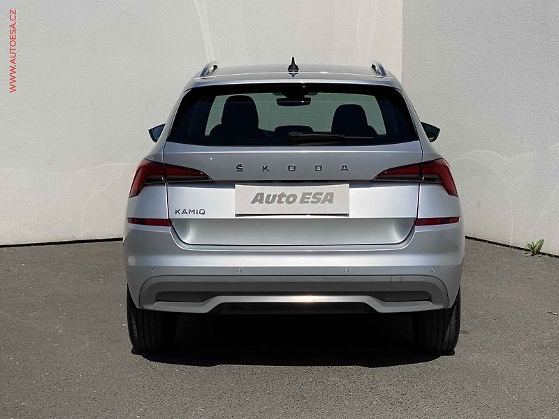 Škoda Kamiq (2023) 1.0 TSi, 1.maj,ČR, Style - fotka 5 z 20
