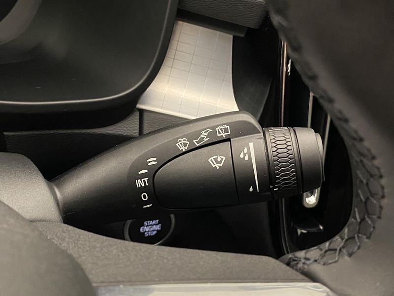 Volvo XC40 (2026) B3 AUT DARK PLUS - fotka 30 z 60