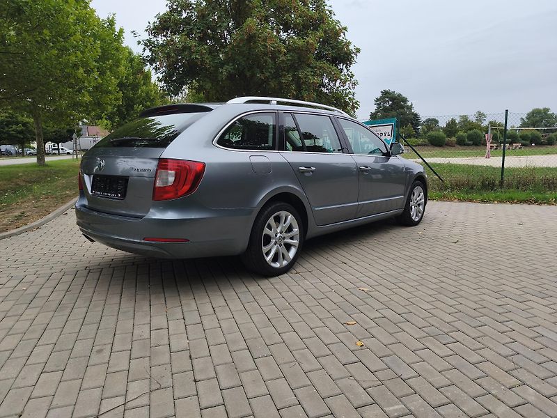 Škoda Superb 2.0 tdi Ambition - fotka 9 z 26