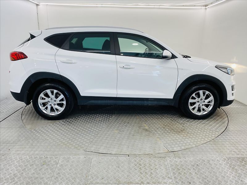 Hyundai Tucson 1,6 T-GDi 130kW 4x4 - fotka 24 z 26