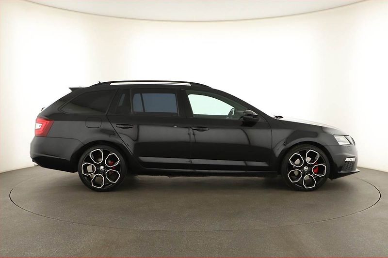 Škoda Octavia (2017) RS 2.0 TDI, Automat, Kůže - fotka 6 z 20