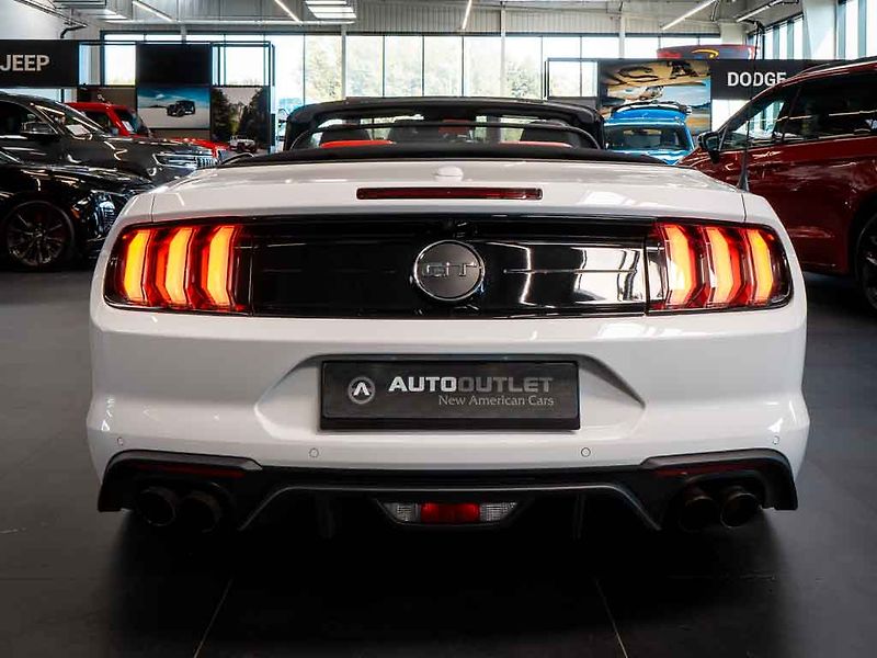 Ford Mustang (2019) 5.0 GT Premium Convertible - fotka 5 z 31