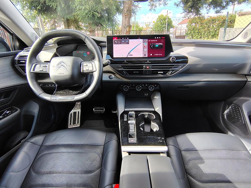Citroën C5 X (2023) - fotka 19 z 30