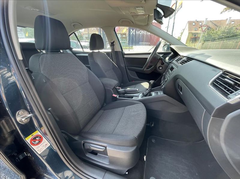 Škoda Octavia 1,2 TSi 77kW  Senzory,Tempomat - fotka 31 z 49