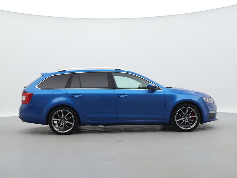 Škoda Octavia RS 2,0 TDI 135kW Webasto Tažné - fotka 8 z 25