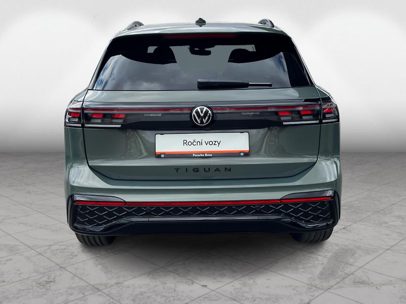 Volkswagen Tiguan R-Line 2,0 TSI 150 kW 4MOT - fotka 7 z 25