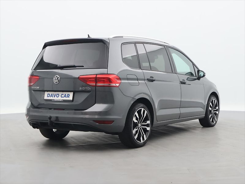 Volkswagen Touran 2,0 TDI 110kW Highline DSG - fotka 7 z 39