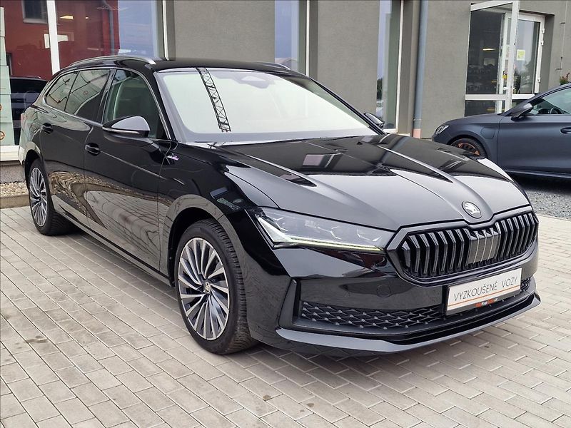 Škoda Superb 1.5 TSI DSG 110kW L&K Combi - fotka 3 z 50