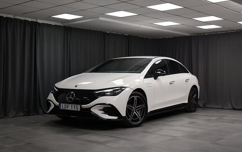 Mercedes-Benz EQE 350 AMG 4M Kamera Tažné BLIS  - fotka 1 z 23