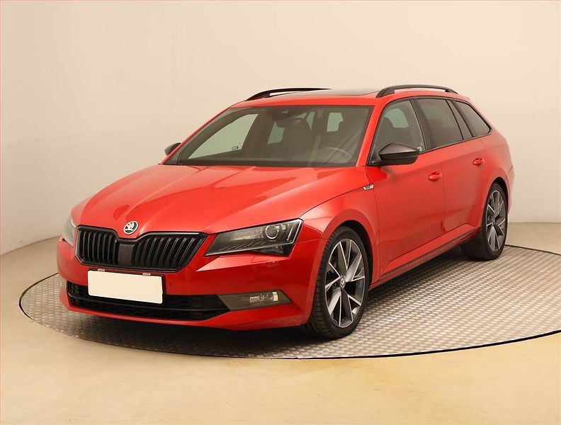 Škoda Superb (2018) Sportline 2.0 TDI, 4X4 - fotka 2 z 31