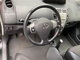 Toyota Yaris (2007) 1.8VVT-i, ČR, AC - náhled 12