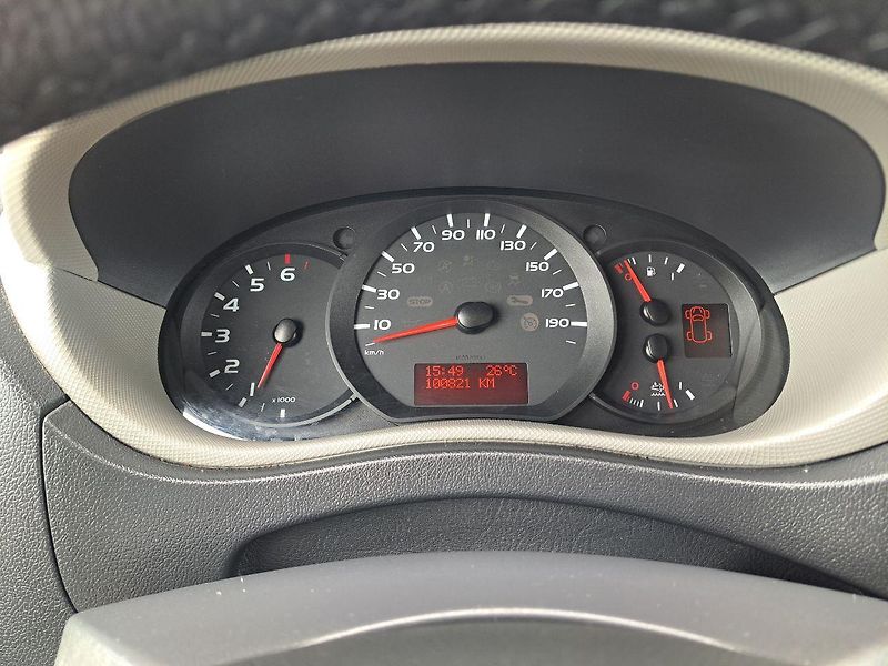 Renault Master (2017) 2.3 DCI L3H2, 7 míst, ZÁRUKA - fotka 25 z 33