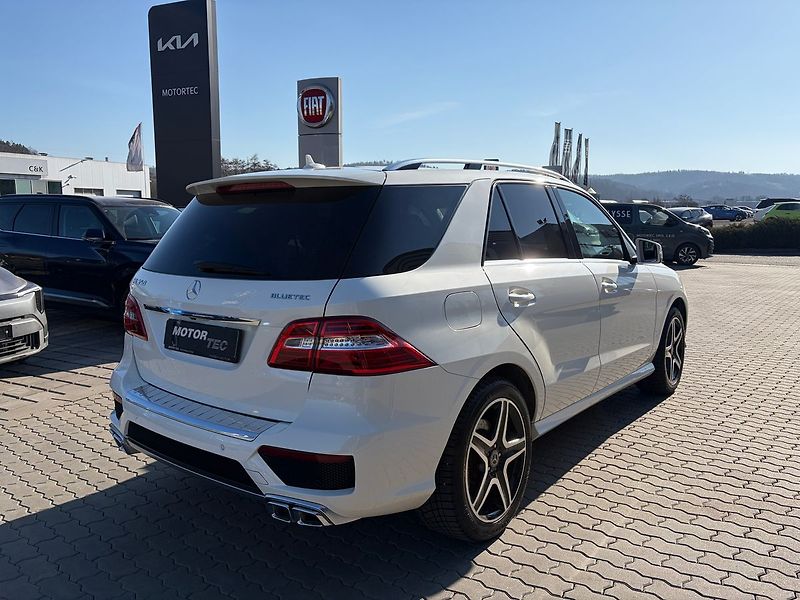Mercedes-Benz Třídy M 4MATIC AMG PAKET - fotka 3 z 10