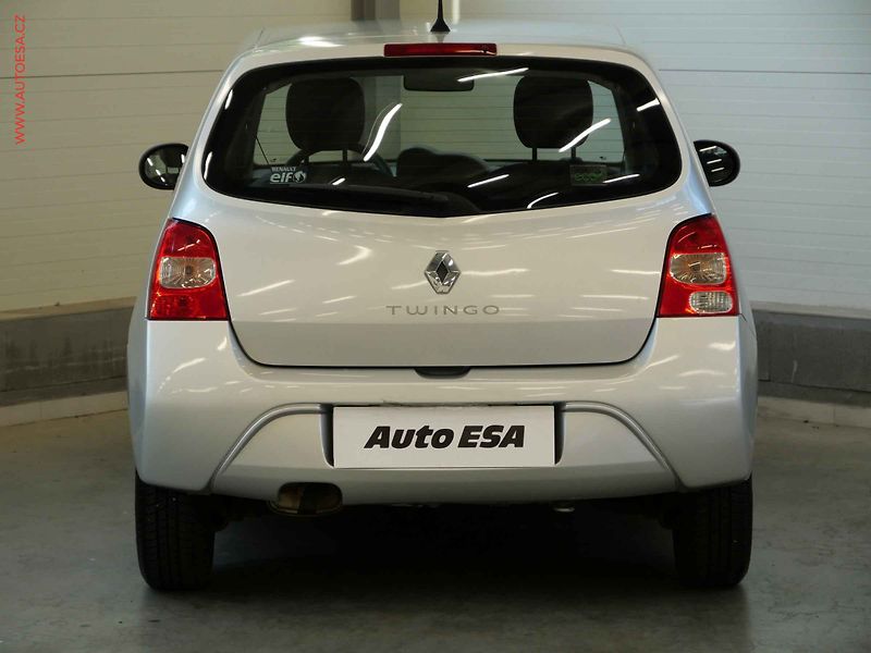 Renault Twingo (2010) 1.2i, 2.maj - fotka 5 z 17