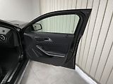 Mercedes-Benz GLA 220 CDi 4M AT ČR 1.MA.SERVISKA - náhled 13