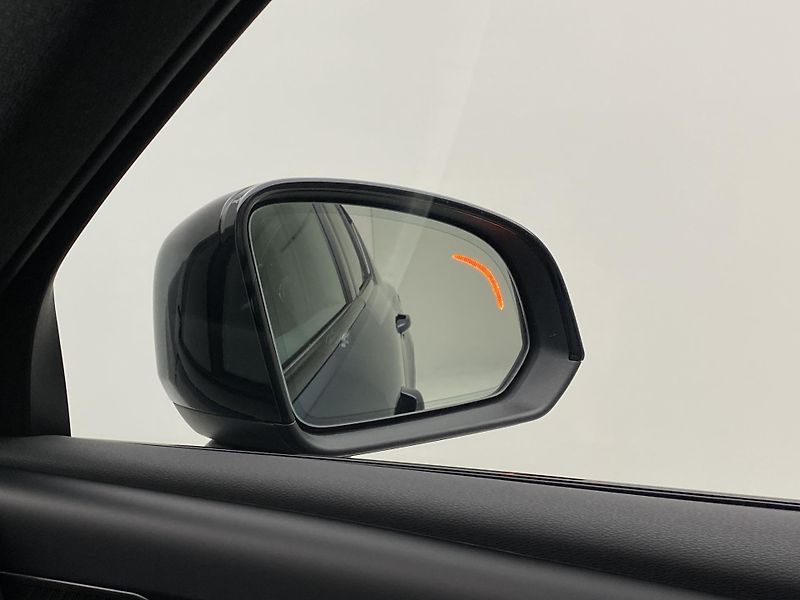 Volvo XC40 (2026) B3 AUT DARK ULTRA  - fotka 31 z 61