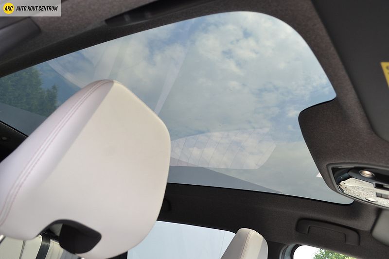 Renault Espace ICONIC E-TECH FULL HYBRID 200k - fotka 18 z 79