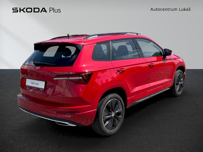 Škoda Karoq (2024) Sportline 1.5 TSI DSG 110 kW - fotka 2 z 33