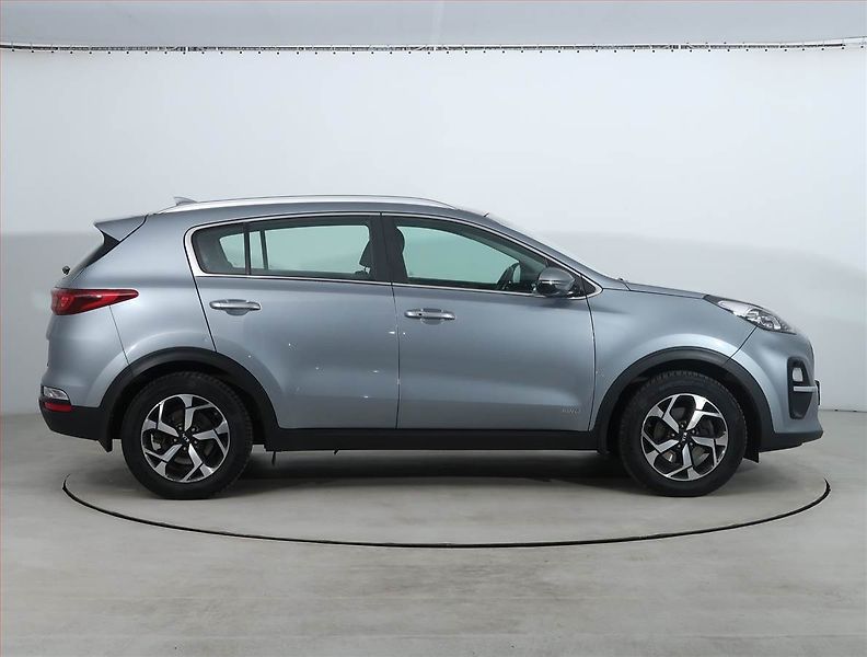 Kia Sportage (2020) 1.6 CRDi, 4X4, Serv.kniha - fotka 6 z 22