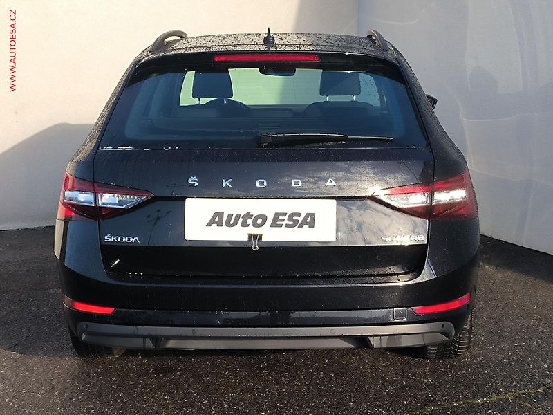 Škoda Superb (2019) 2.0TDI, ČR, Ambition, DSG - fotka 5 z 24
