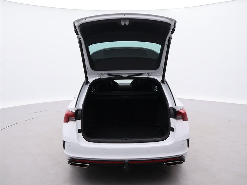 Škoda Octavia 2,0 TSI 180kW DSG RS 1.Maj - fotka 9 z 40