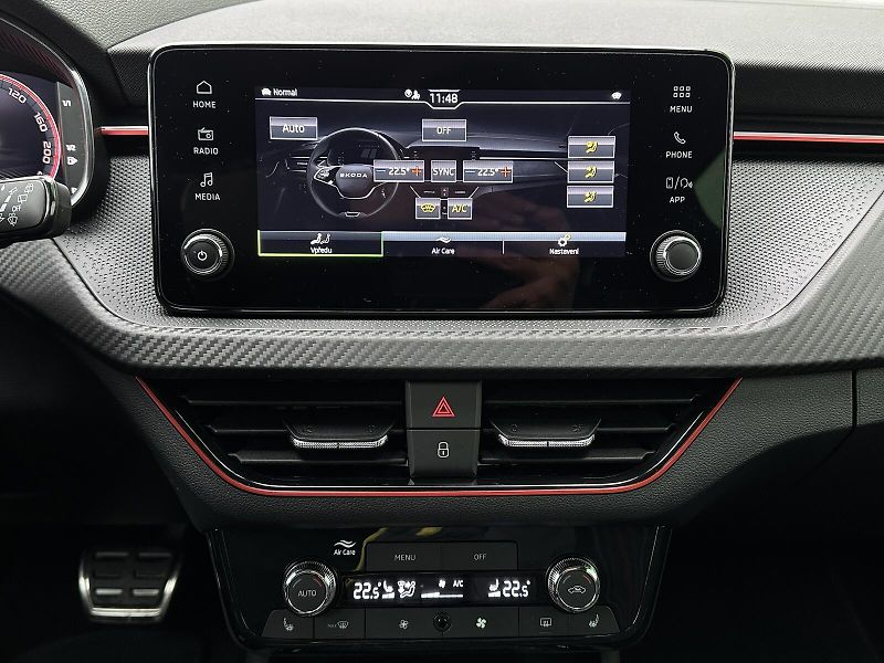 Škoda Kamiq 1.0TSi DSG Monte Carlo 116PS M - fotka 16 z 34