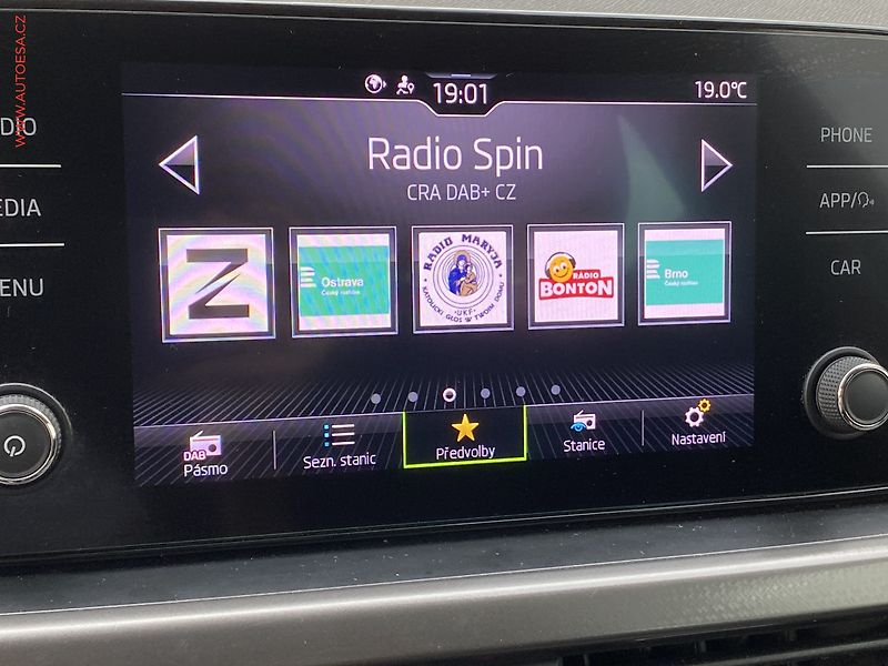 Škoda Scala (2022) 1.0 TSi, ČR, Style, LED - fotka 15 z 18