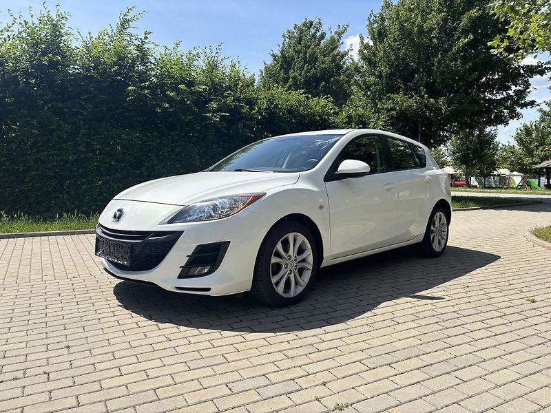 Mazda 3 1.6 Active Plus - fotka 2 z 30