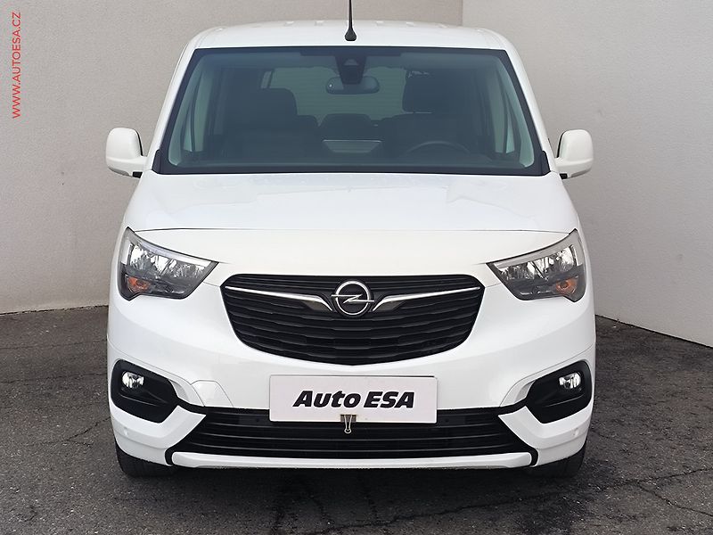 Opel Combo (2020) 1.5CDTi MAXi XL, Life, AT - fotka 2 z 24