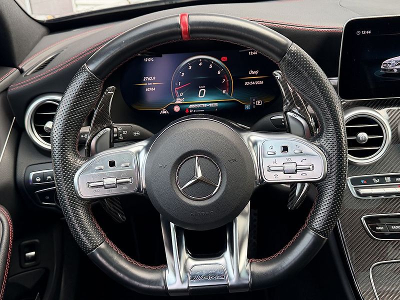 Mercedes-Benz Třídy C C 43 AMG - fotka 18 z 32
