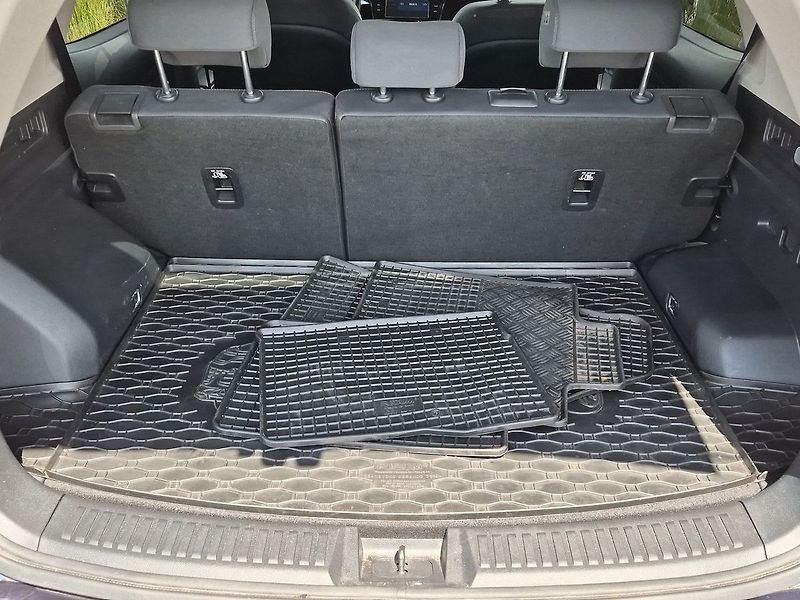 SsangYong Korando 1.5 Turbo e-XGI 120Kw LE Eco - fotka 25 z 25