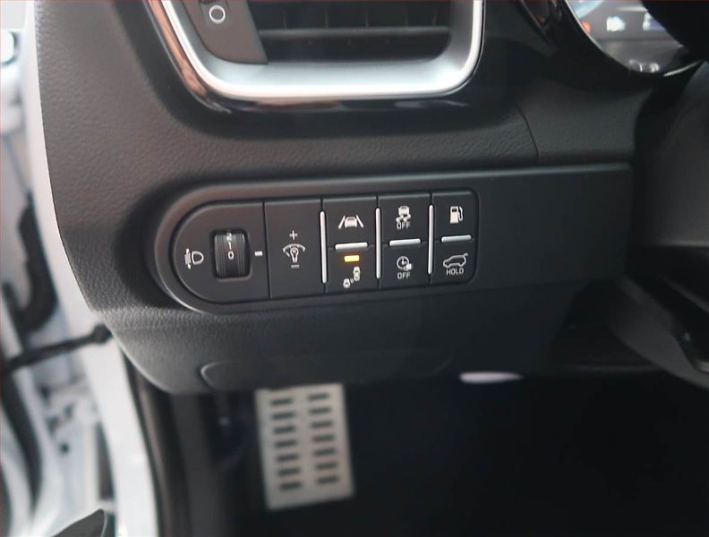 Kia XCeed (2025) Plug-in-Hybrid, DPH, Navigace - fotka 17 z 17