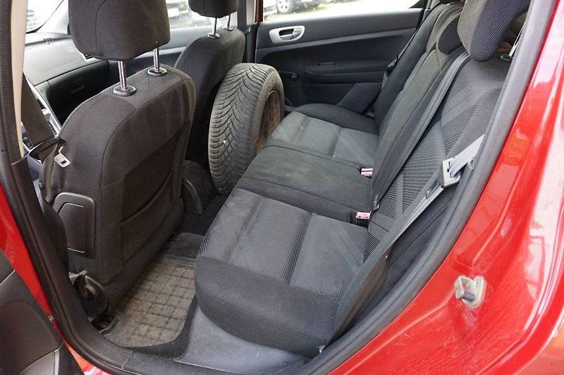 Peugeot 307 (2006) 307 1,6 - fotka 9 z 22