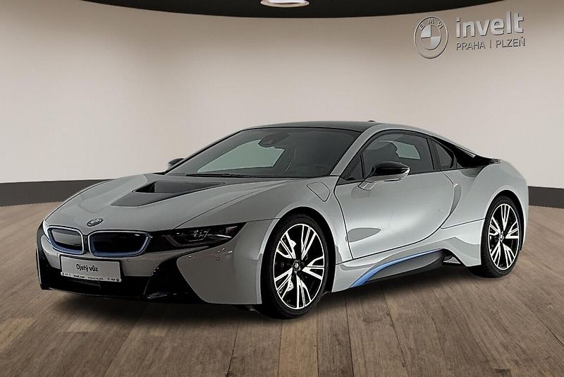 BMW i8 Coupé - fotografie inzerátu