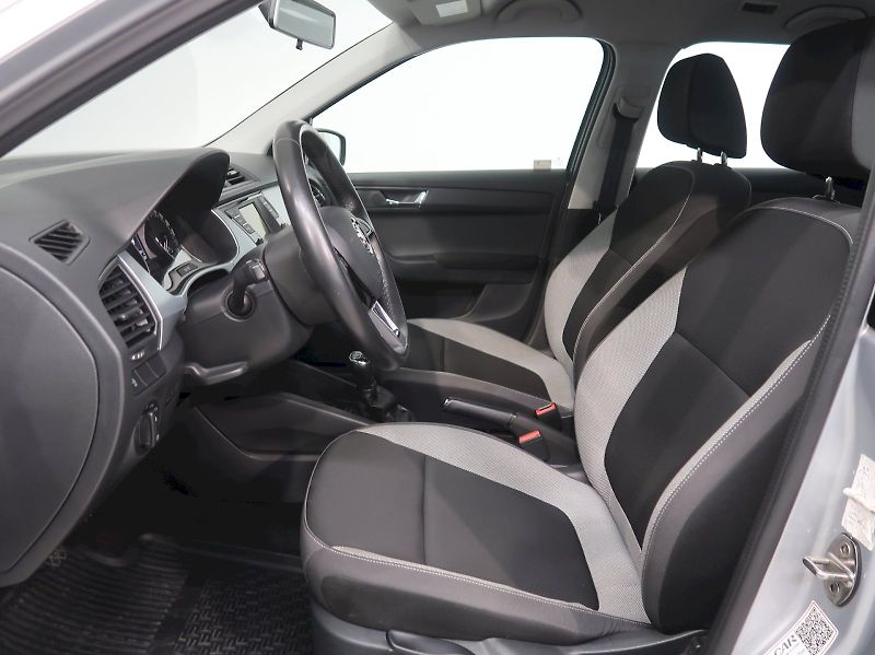 Škoda Fabia (2018) AMBITION PLUS 1.0TSI 81KW - fotka 13 z 31