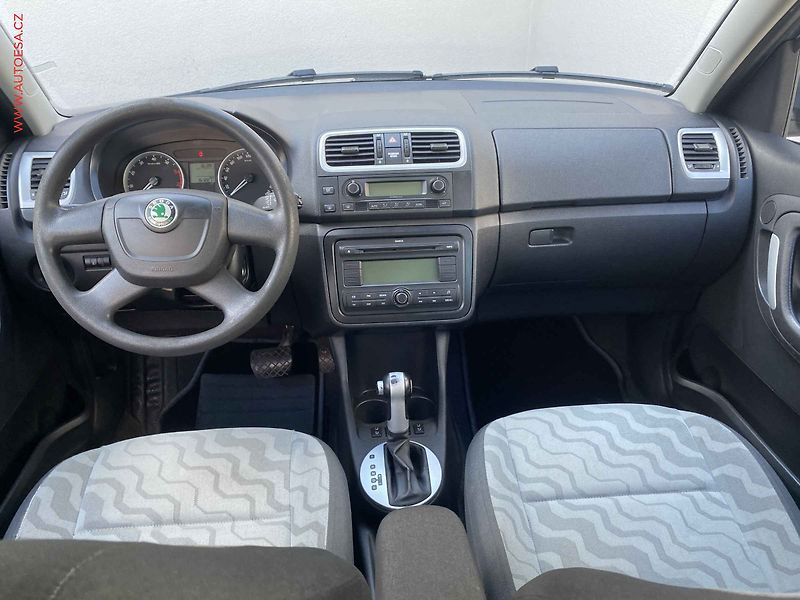 Škoda Roomster (2009) 1.6i, Style Plus, AT - fotka 8 z 16