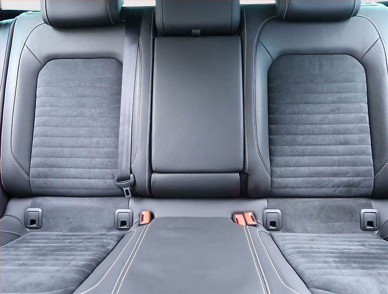 Volkswagen Passat (2020) Elegance 2.0 TDI, Automat - fotka 10 z 19