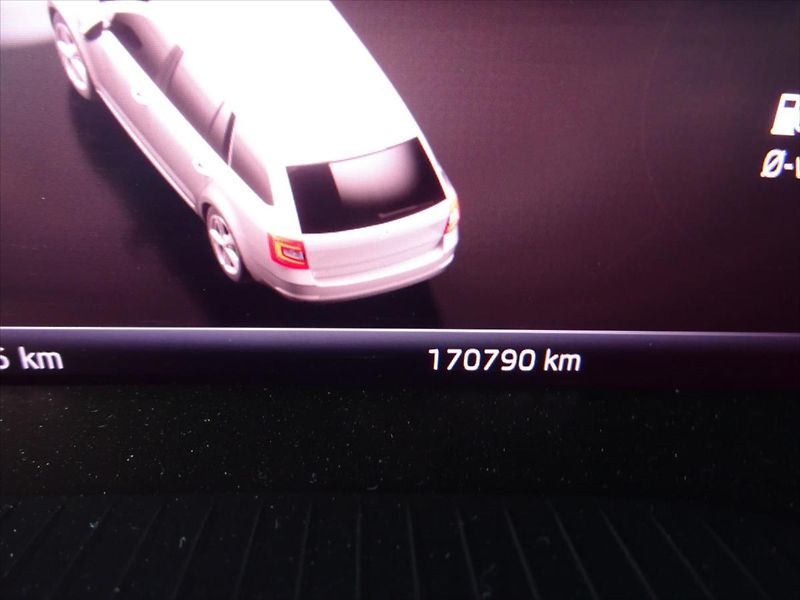 Škoda Octavia 1,0 TSi 85 kW - fotka 25 z 29
