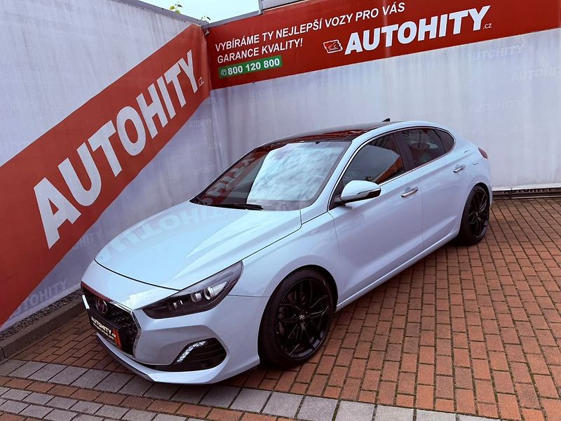 Hyundai i30 1.4 T-GDi Premium Aut., Servis - fotografie inzerátu