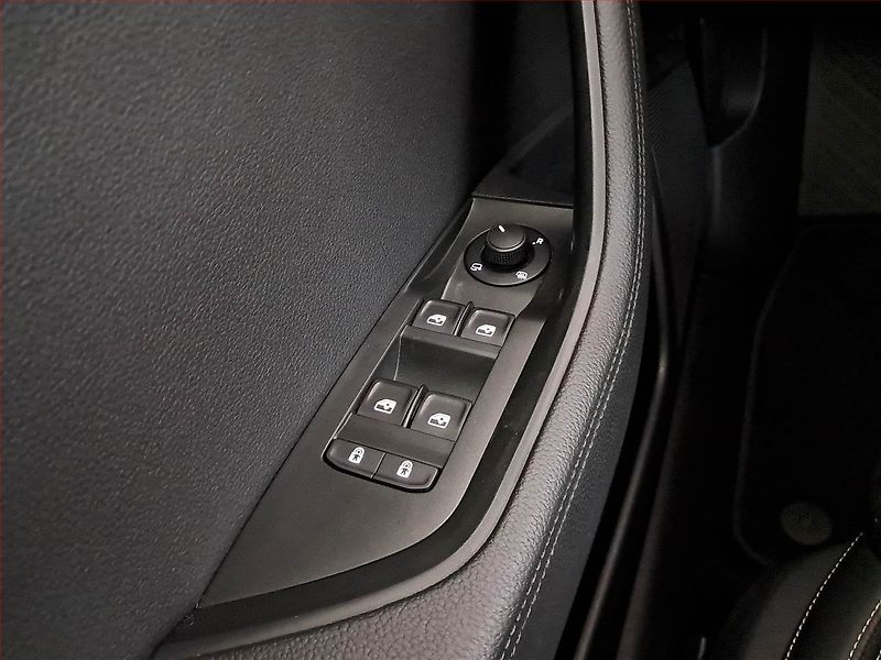 Škoda Superb (2021) Style 2.0 TDI - fotka 16 z 19