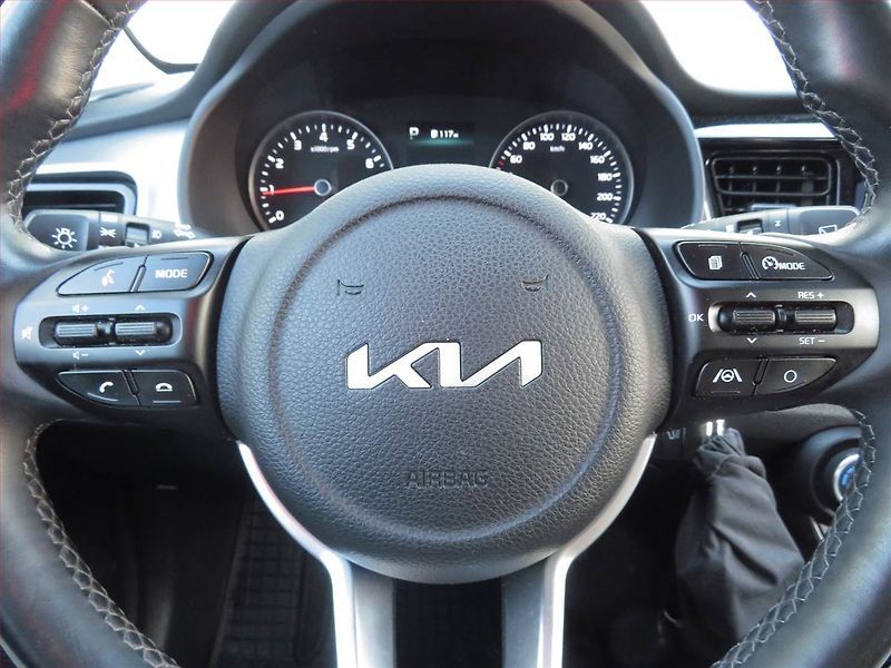 Kia Stonic (2023) 1.0 T-GDI, Automat, Serv.kniha - fotka 17 z 19