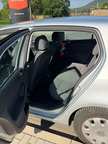 Volkswagen Golf 1,4 VW 1.4 TSI - fotka 12 z 45