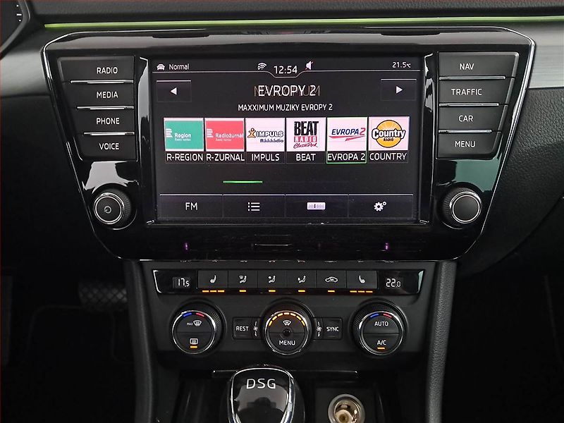 Škoda Superb (2016) Style 2.0 TDI, Automat, Kůže - fotka 12 z 20