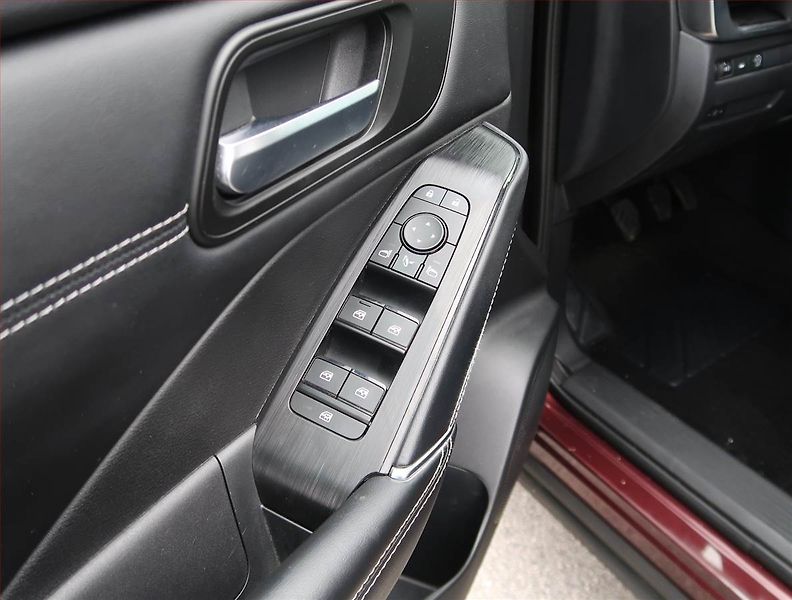 Nissan Qashqai (2022) N-Connecta 1.3 DIG-T - fotka 18 z 20